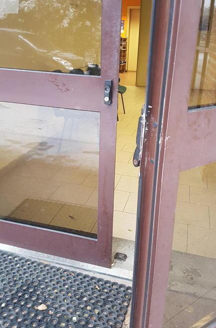 Raid negli uffici del centro per l’impiego