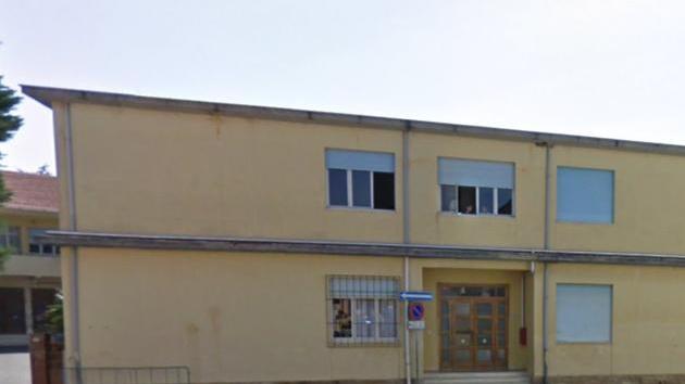 Locali della mensa da adeguare manca una parete