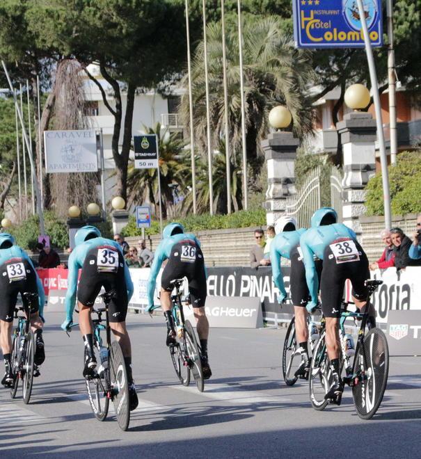 Verso la Tirreno Adriatico Un concorso per le foto al top