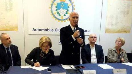 Con la patente dal ’35 e ancora al volante È Roberto, il pilota