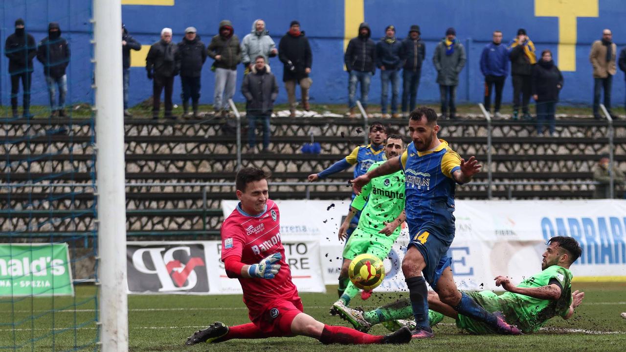 La rete del momentaneo 2-1 di Tortori