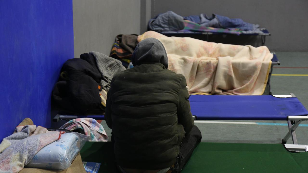 Emergenza neve, chiude lo stadio Mirabello: sloggiati 23 senzatetto