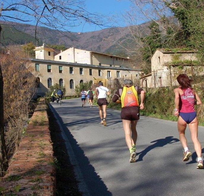 Podismo, a Calci la 12ª edizione del Monte Serra