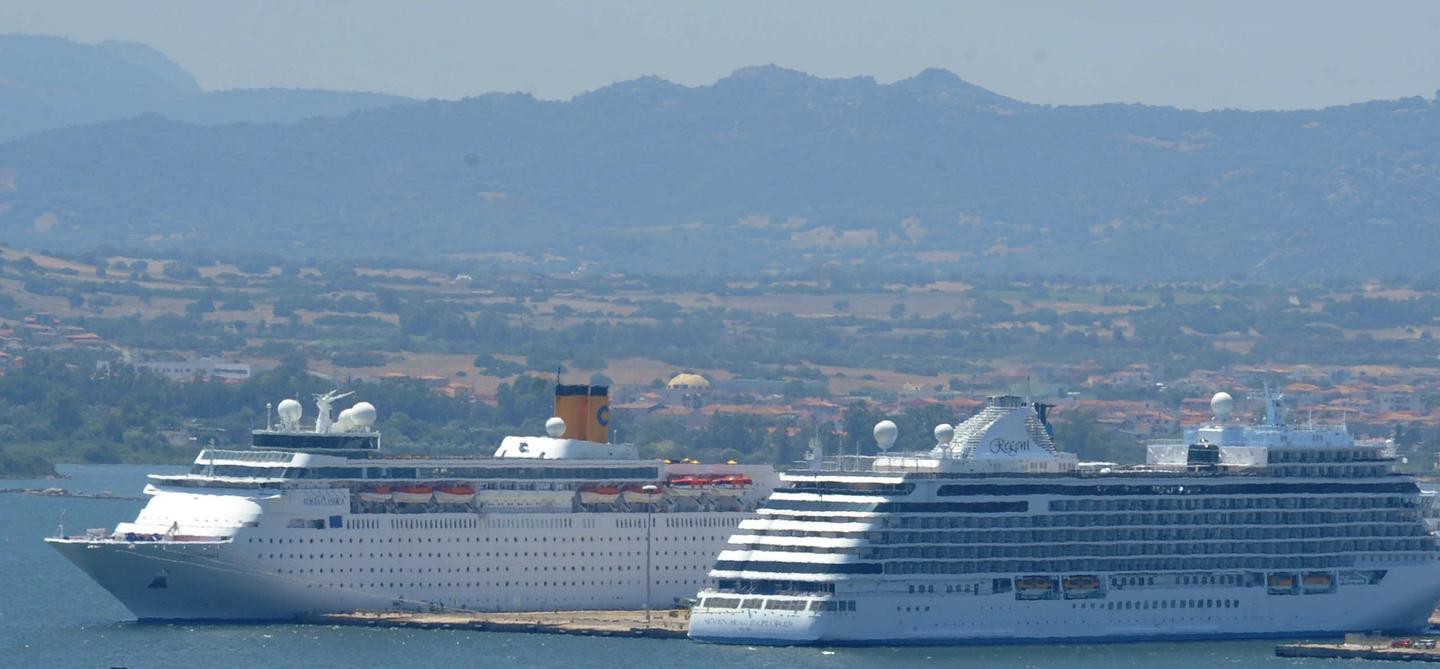 All’Isola bianca va in scena la grave crisi delle crociere 