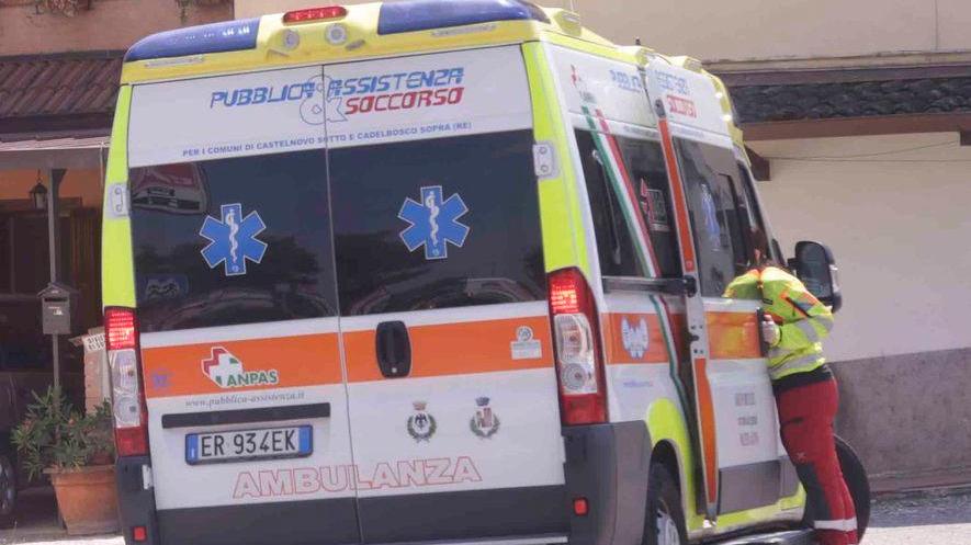 Malore mentre è alla guida Anziano soccorso a Villa Seta