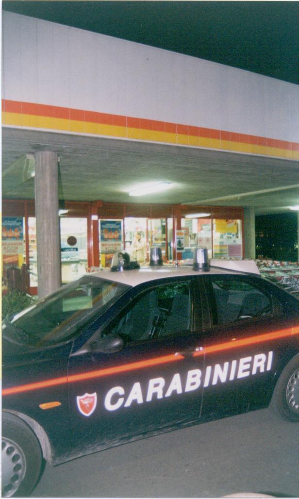 Ladro seriale di superalcolici incastrato dalle telecamere