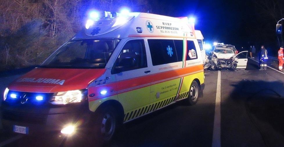 Schianto, 5 bambini all’ospedale 