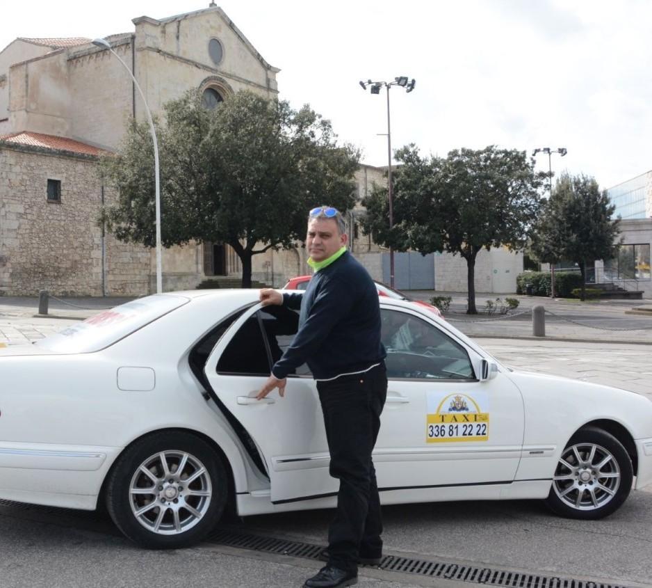 Sassari, una vita dietro al volante: nel suo taxi star e criminali 