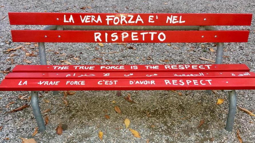Salvata dalle botte grazie all’amore della figlia 18enne