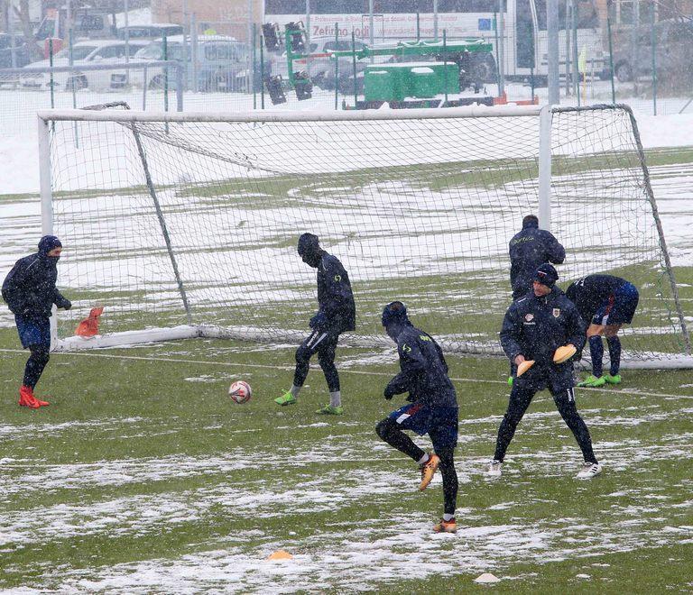 In infermeria è rimasto soltanto il dolorante Aiman Napoli