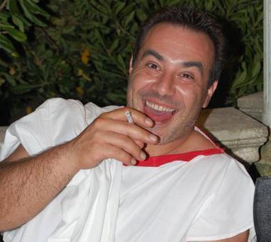 Muore nel sonno a 45 anni, "Addio Eros, ragazzo eccezionale"