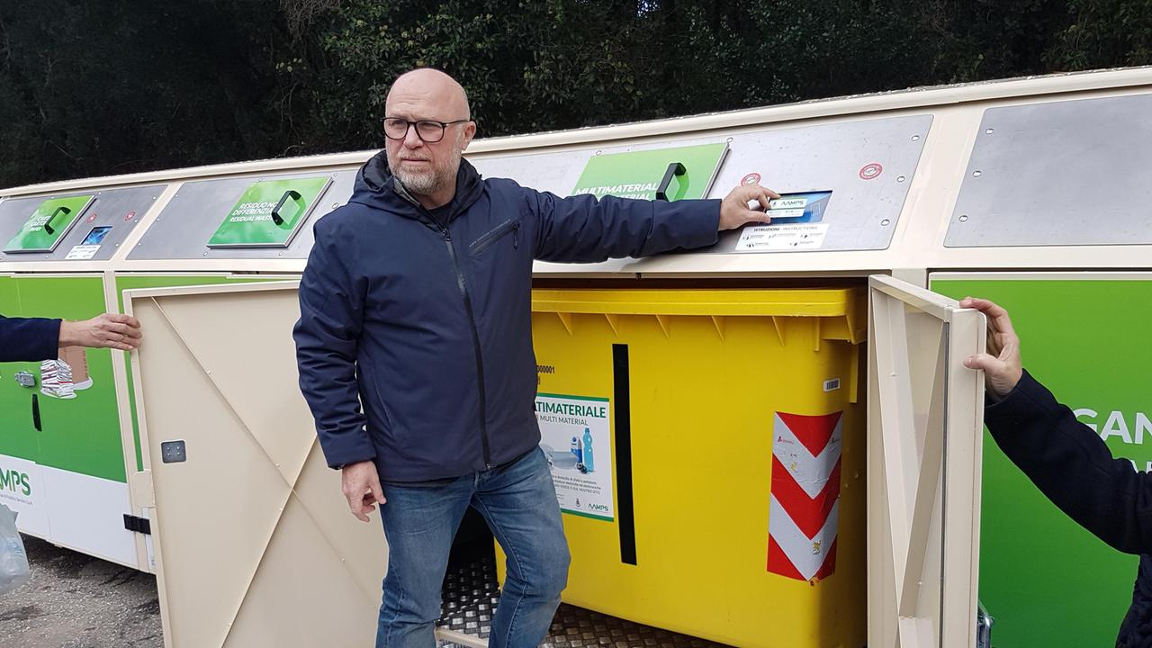 A Quercianella arriva l'isola ecologica per i turisti e non solo
