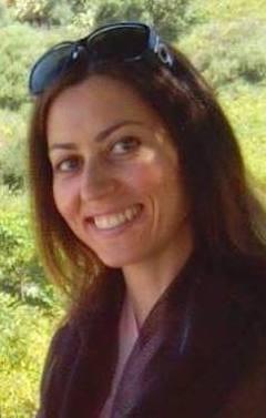 Lucia da disoccupata a parlamentare tutto in una notte 
