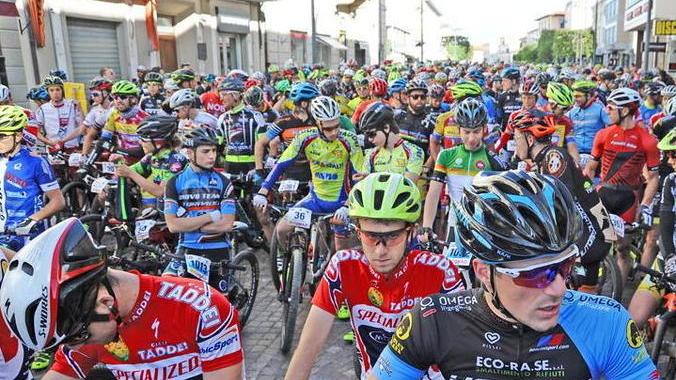 Lo sport porta gente, bicicletta e trekking le nuove attrattive