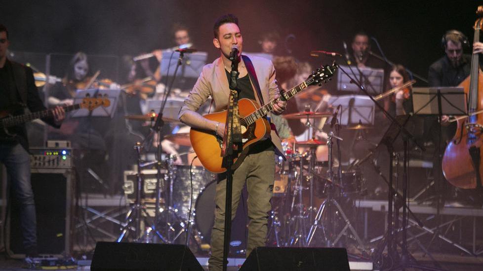 Happy Hour live per augurare a Liga buon compleanno