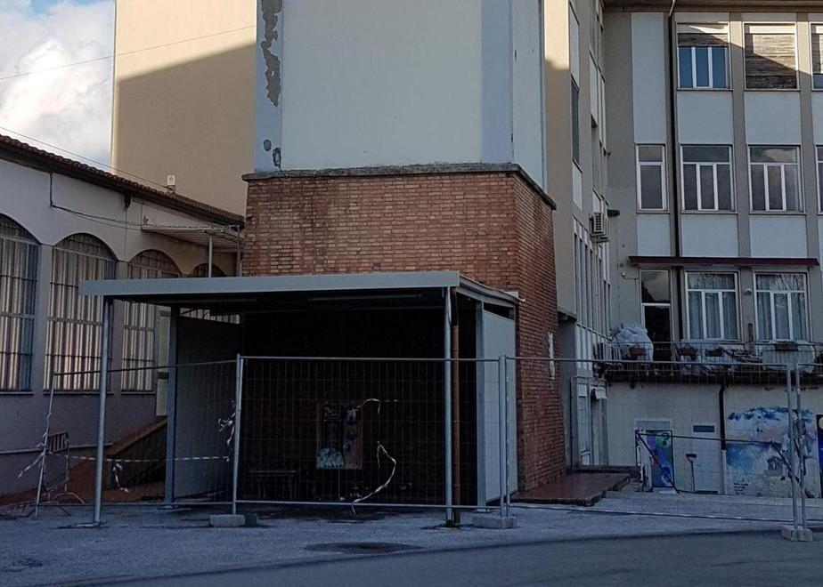 Le campane tornano a suonare, ma per adesso solo le ore