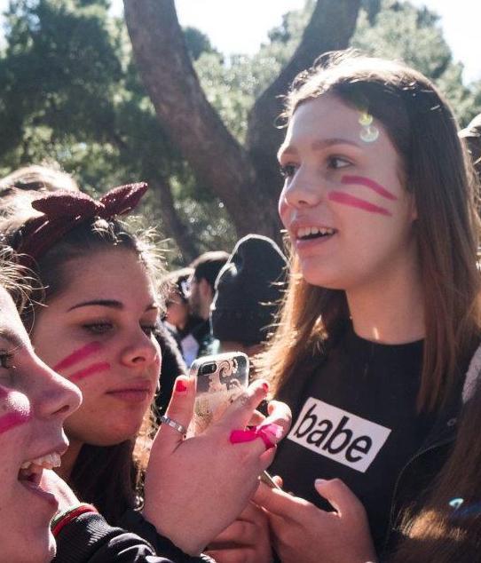 Corsa rosa a Sassari, sciopero a Cagliari