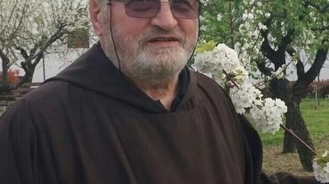 Addio a padre Lino, campione di dialogo e amico del paese