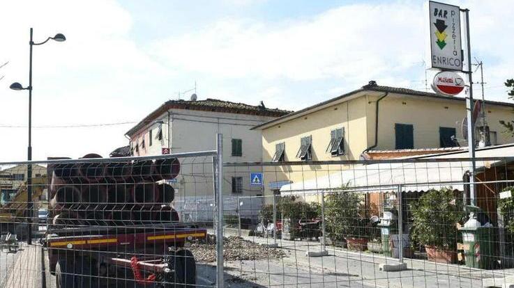 Lavori infiniti sul viale, protesta a Pontetetto