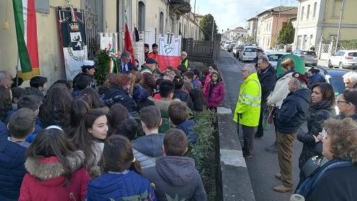 Cerimonia per gli operai dell’ex Saffa