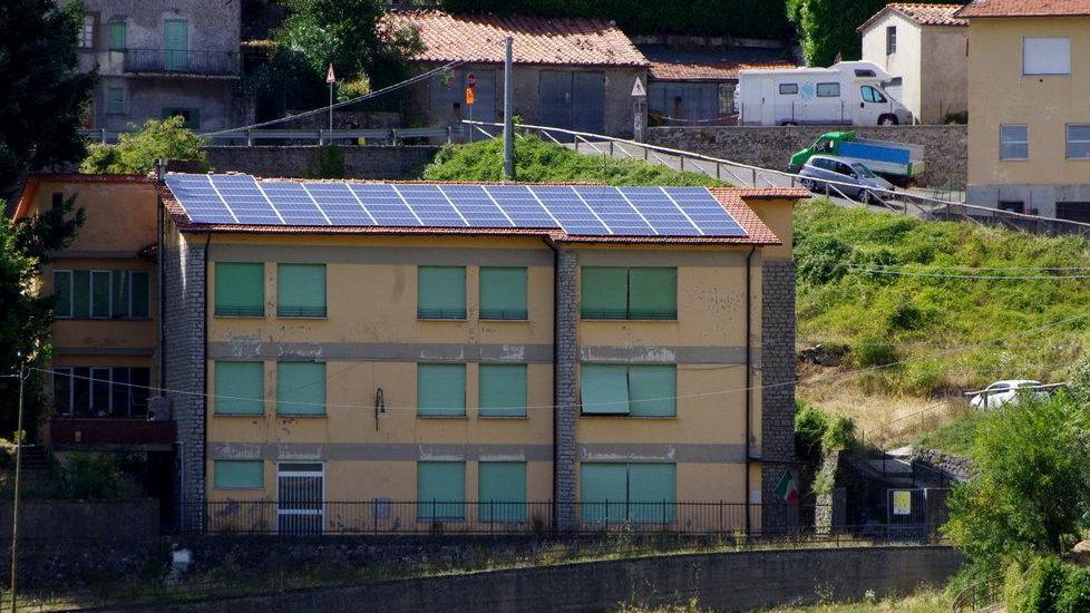 Tra led e fotovoltaico Pescaglia è ecologica