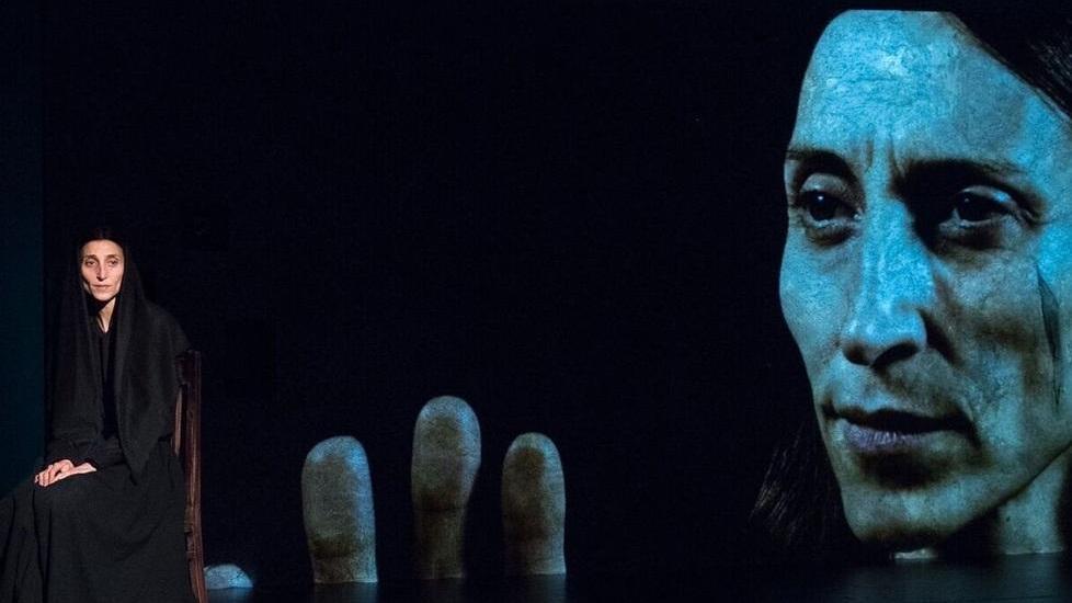 La vita e la morte al teatro Herberia con “Accabadora”