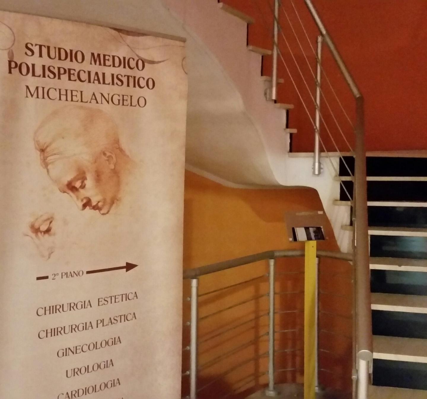 La clinica Michelangelo dal gip il perito: «Nessuna negligenza» 