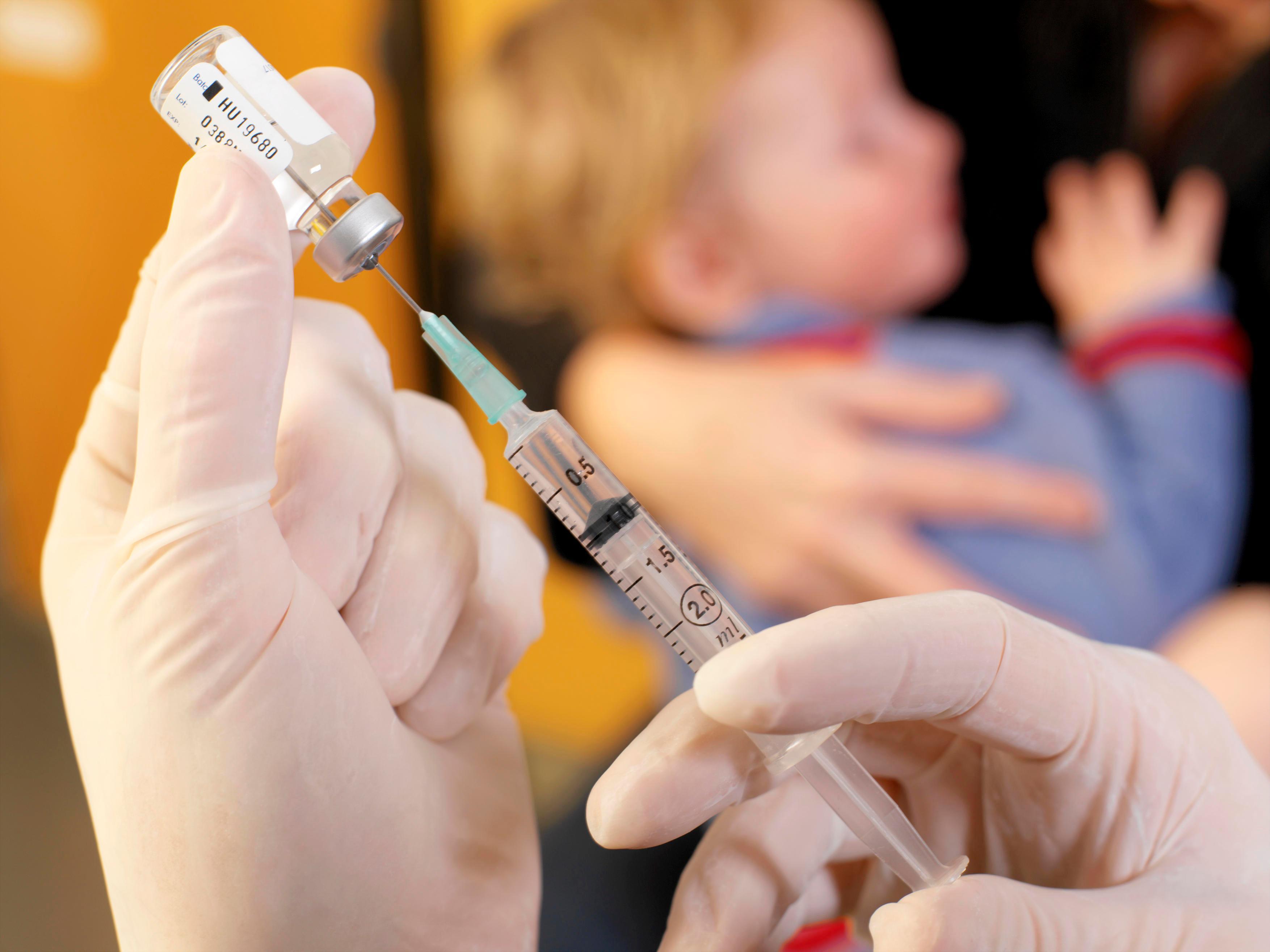 Il tribunale di Nuoro dice sì ai vaccini per la bimba, accolto il ricorso del padre