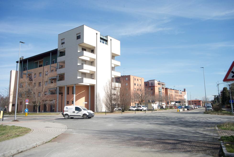 «Nell’incrocio di via Schiocchi urge una segnaletica precisa»