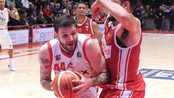 Duello fra big in cabina di regia E sotto canestro palla ad Ivanov