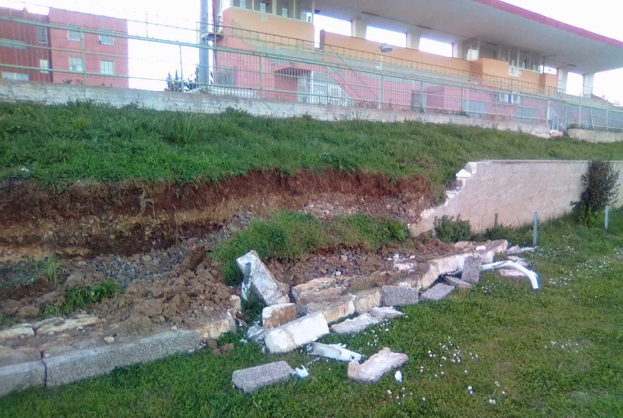 Crolla un muro all’ippodromo Pinna