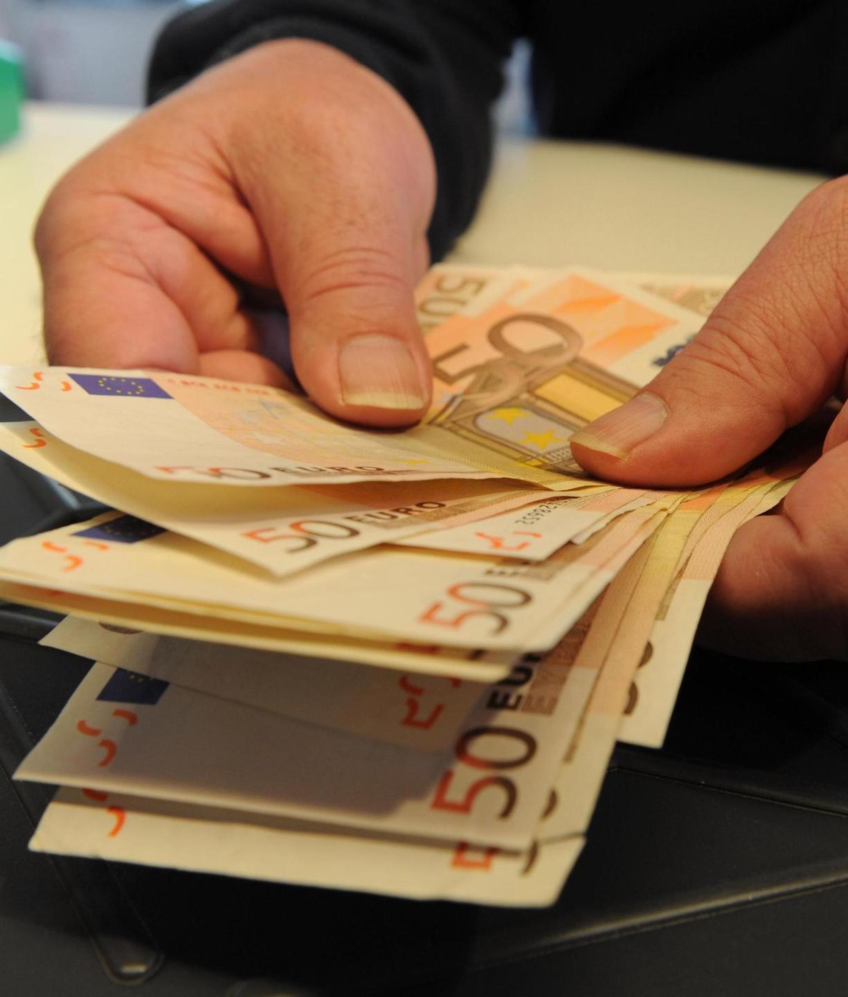 Si narat “SENDE CHI”... non si narat “NONOSTANTE CHI”