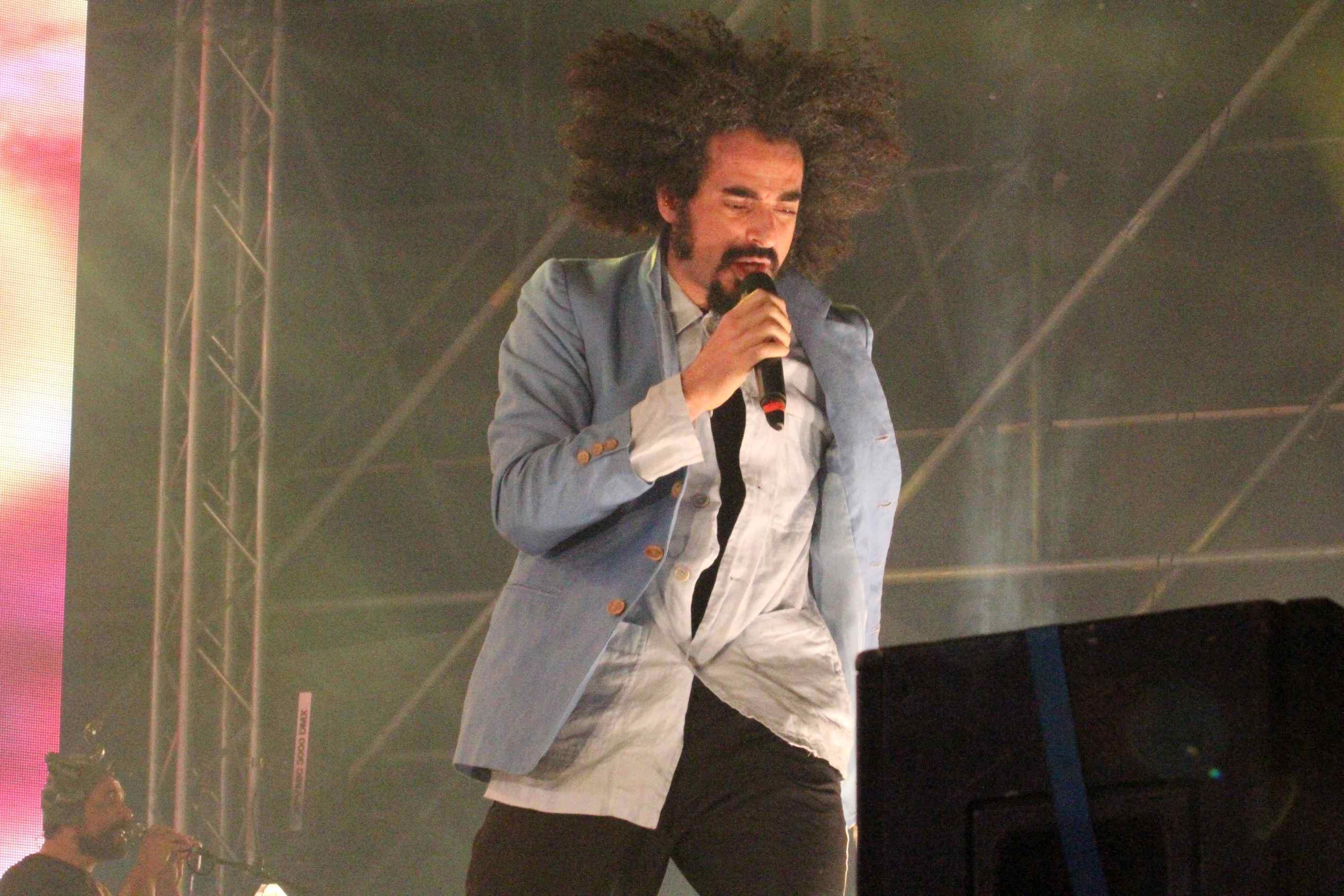 Caparezza sul palco del Summer Festival