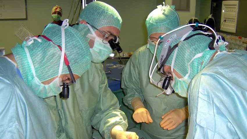 Operato al cuore gli trovano un elettrodo nell'aorta