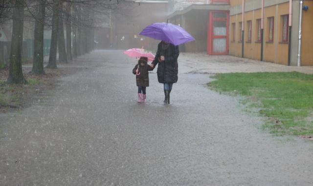 Piogge abbondanti, allerta arancione fino alle 18 di oggi