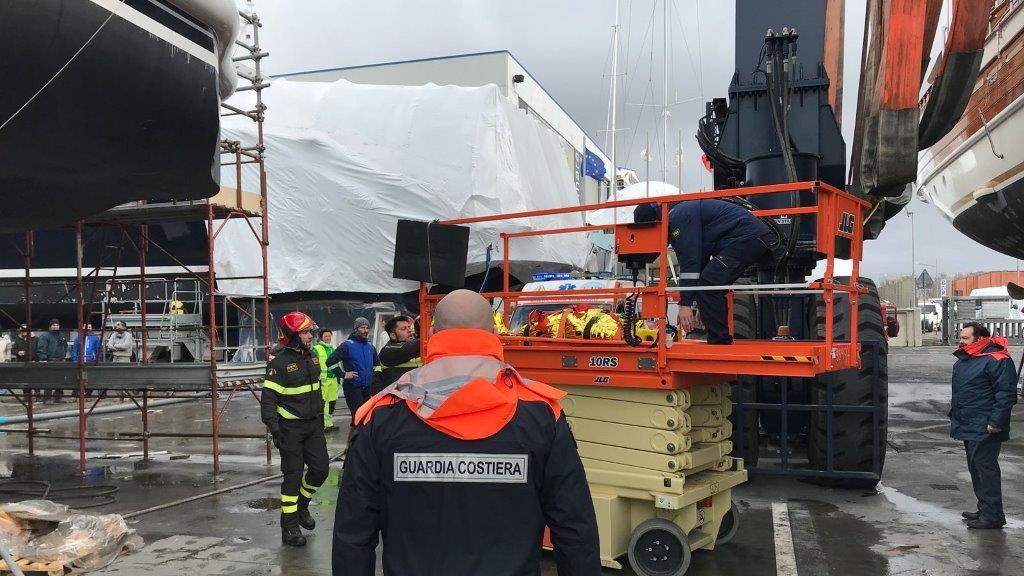 L'intervento sull'incidente in Darsena
