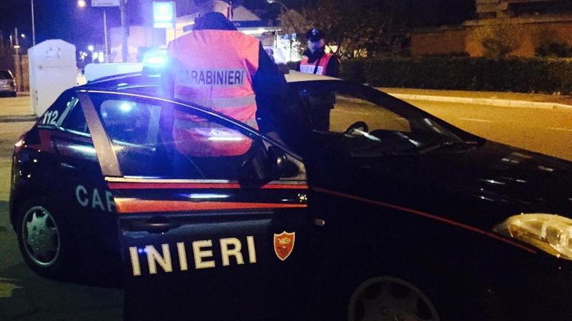 Tenta di rubare l’auto del carabiniere