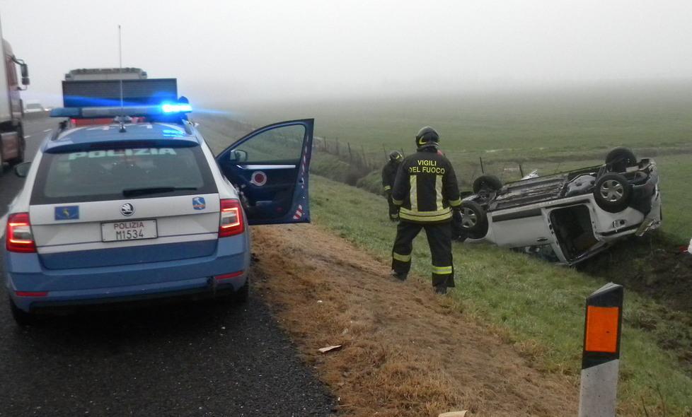Miracolato nell’auto fuori strada