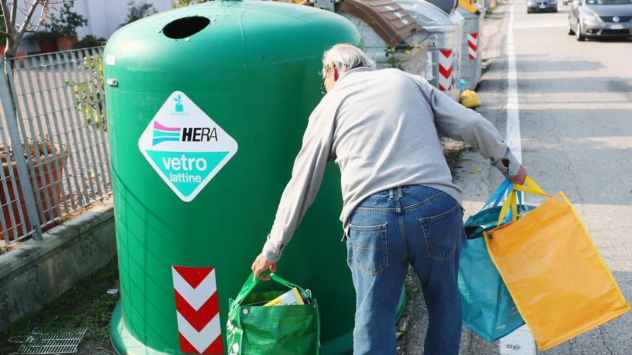 Differenziata a quota 84% «Tra un anno bollette in calo»