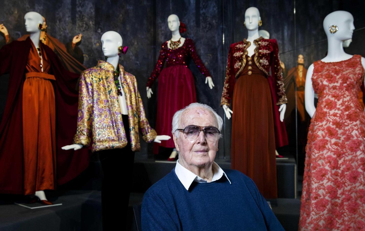 Addio a Givenchy, vestì le donne più chic del ’900 