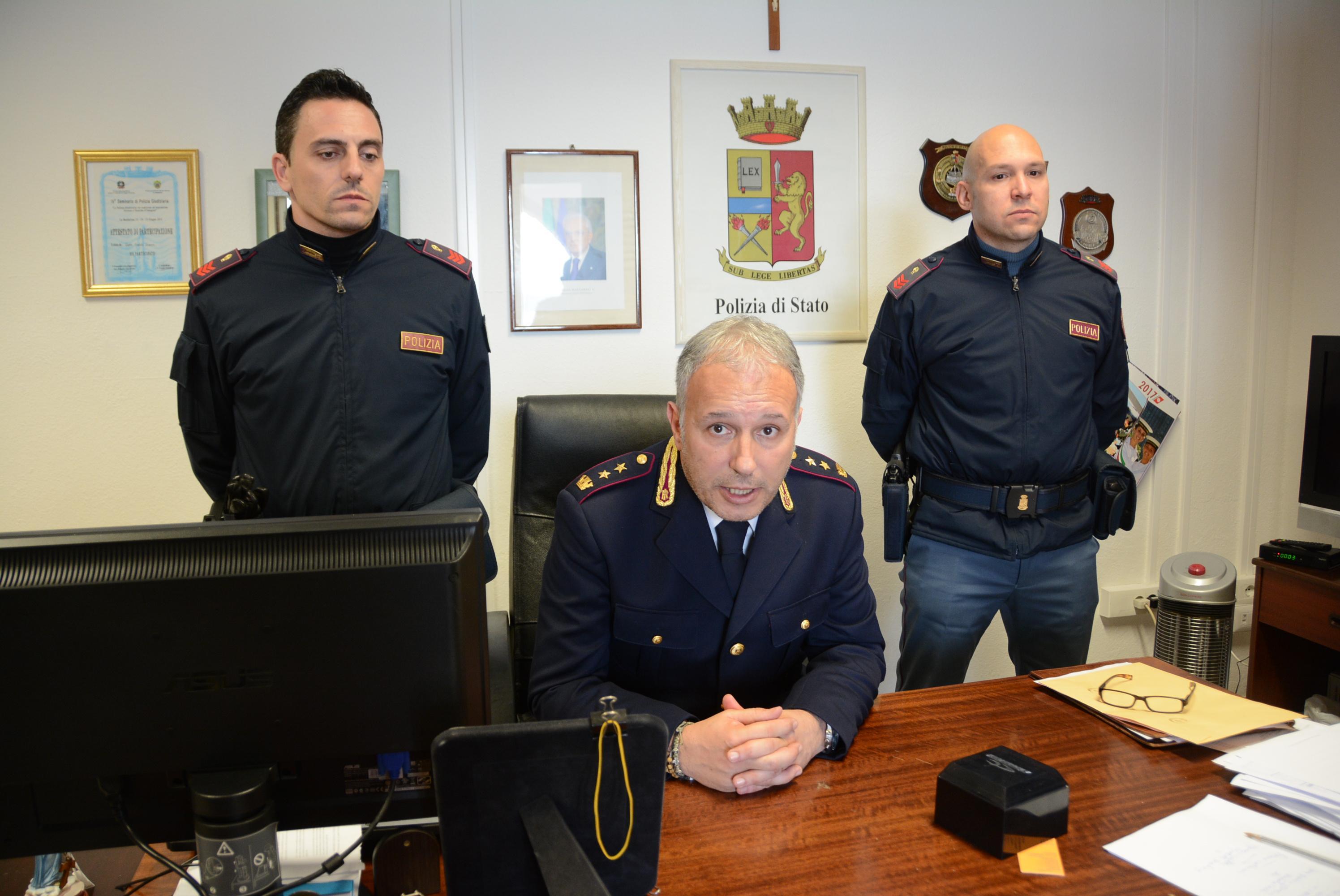 La conferenza stampa al commissariato di Porto Cervo (foto Gavino Sanna)