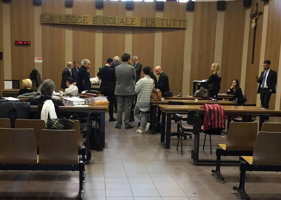 Artoni, 620 addetti chiedono gli arretrati 