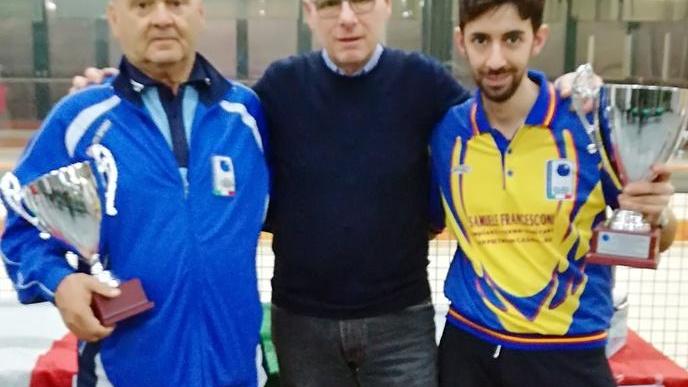 Mazzoni star Vince due gare in sole 24 ore