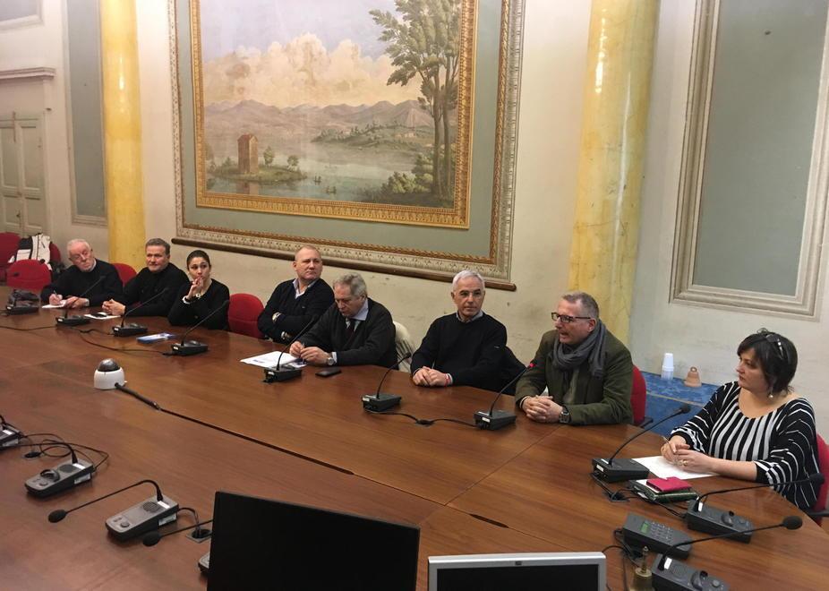 I tutori dell’ordine danno l’esempio e diventano donatori 