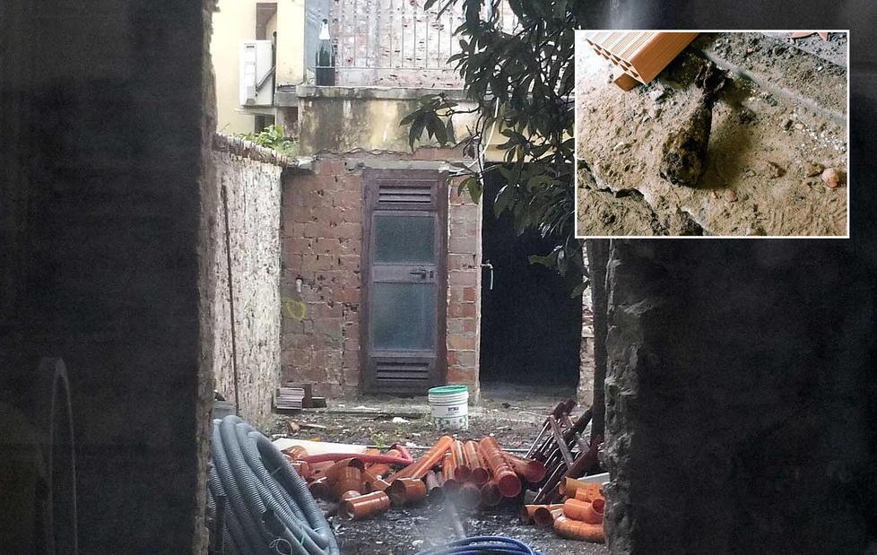 Nel cantiere spunta un ordigno 