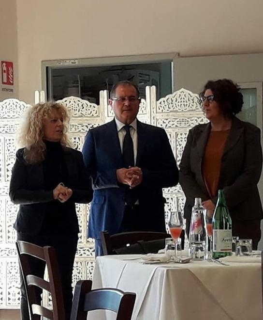 Pranzo alla francese con il sindaco 