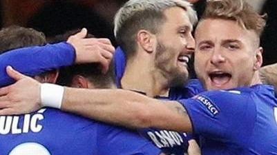 La Lazio vola ai quarti Il Milan fuori con rabbia