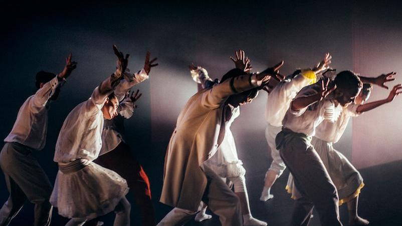 Hofesh Shechter al teatro Ariosto con la prima di “Show”