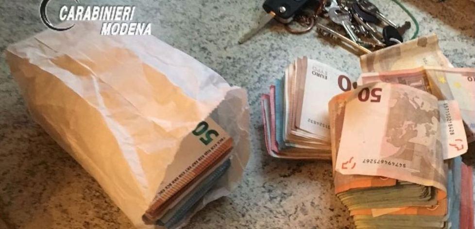Modena: spaccio, blitz e sequestri da 100mila euro 