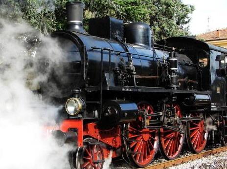 Sul treno a vapore un viaggio nel tempo da Livorno a Volterra 